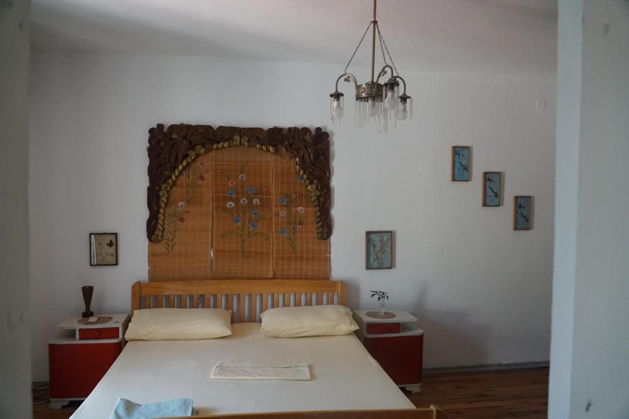 Albaniantrip Rooms And Apartments Tirana Buitenkant foto